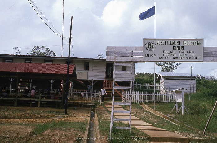 Camp Vietnam o Galang Island / Gaylord Barr